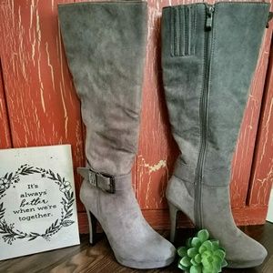 Sued like heeled boots